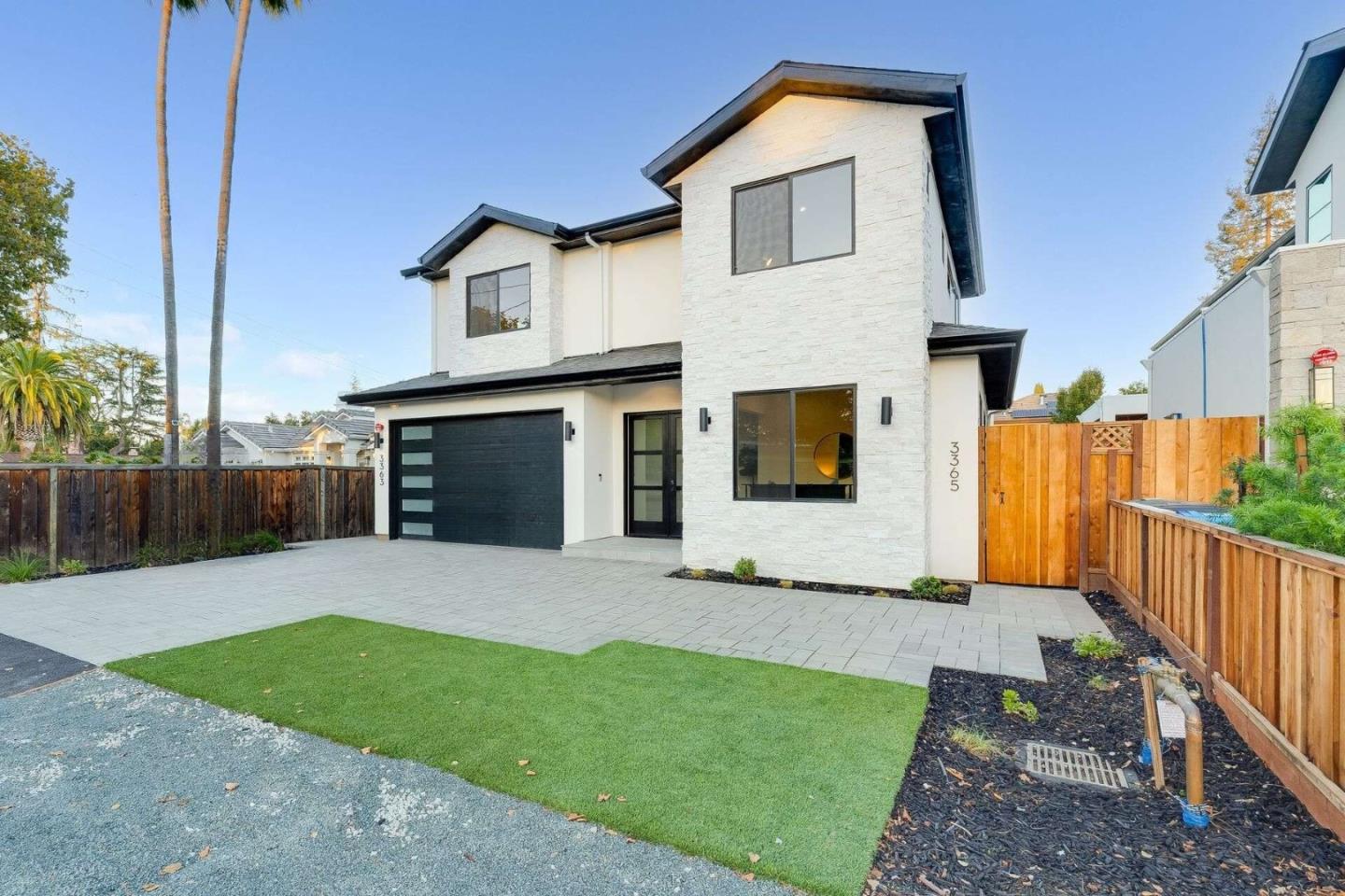 Detail Gallery Image 6 of 54 For 3363 Grant Rd, Mountain View,  CA 94040 - 5 Beds | 4/1 Baths