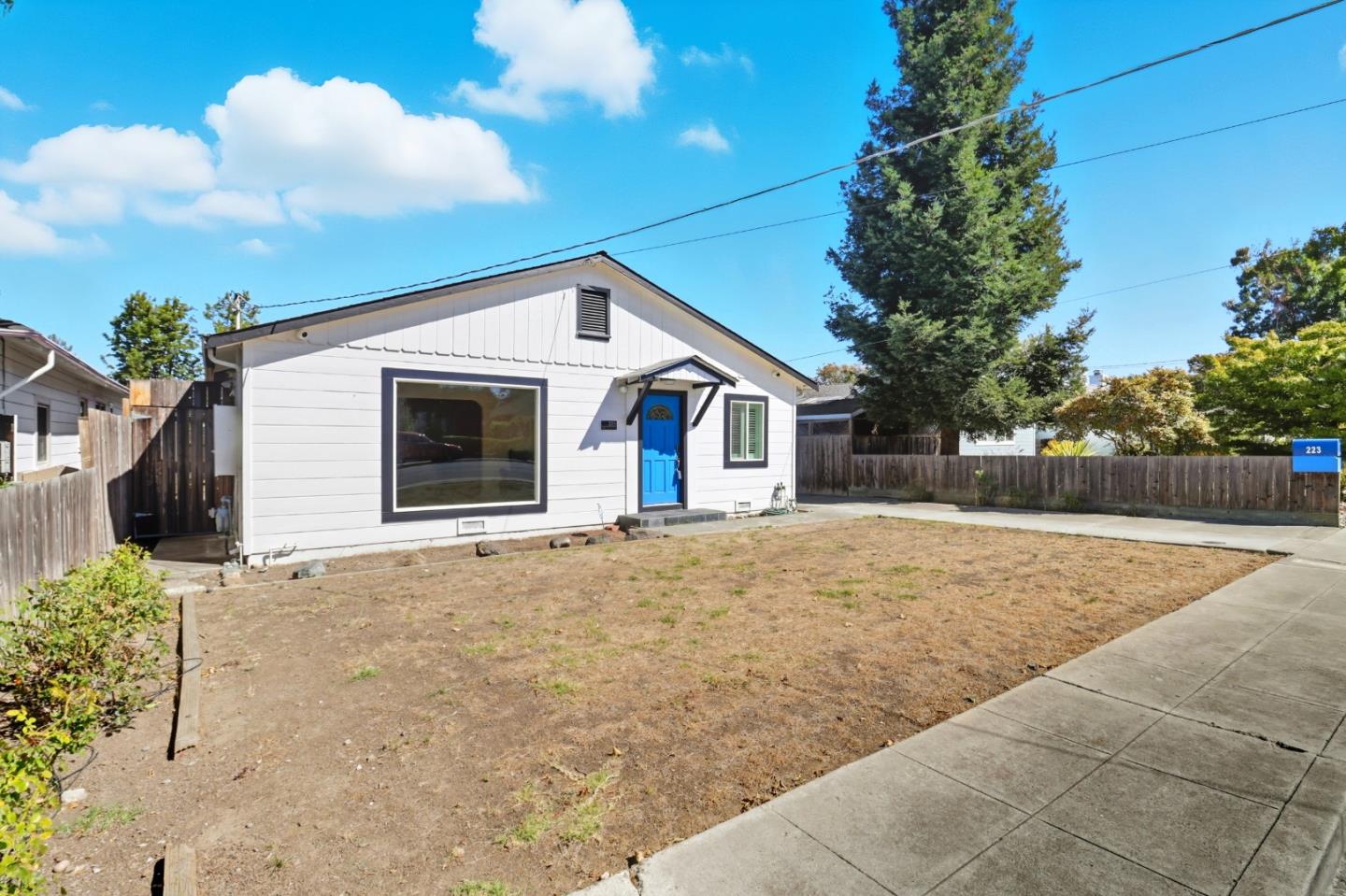 Detail Gallery Image 20 of 28 For 223 San Carlos Ave, Redwood City,  CA 94061 - 2 Beds | 2 Baths