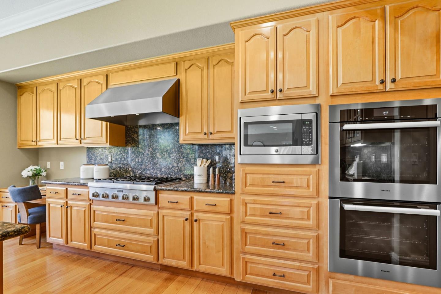 Detail Gallery Image 24 of 90 For 5300 Laurel Canyon Dr, San Jose,  CA 95138 - 5 Beds | 5 Baths