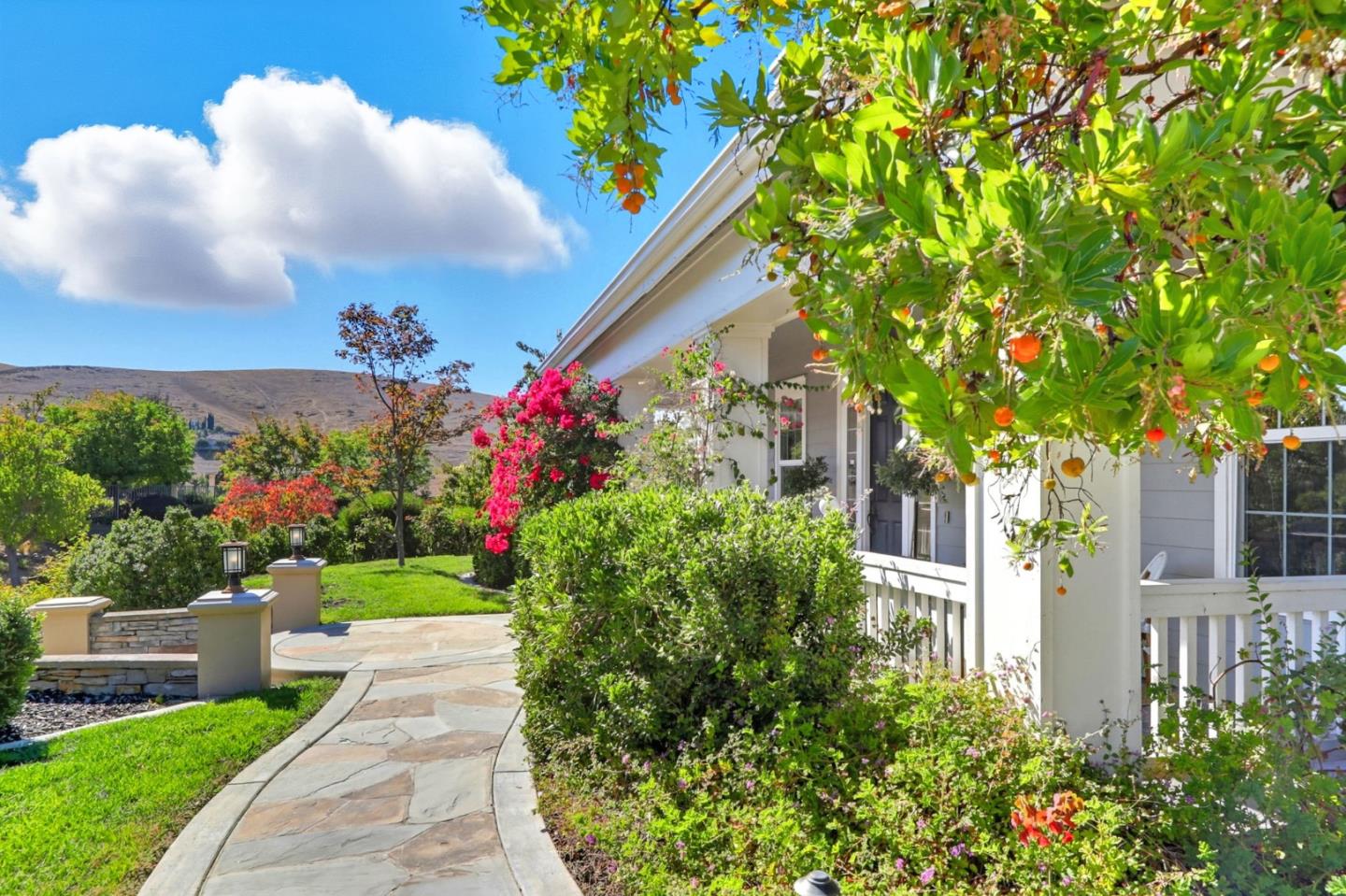 Detail Gallery Image 4 of 90 For 5300 Laurel Canyon Dr, San Jose,  CA 95138 - 5 Beds | 5 Baths