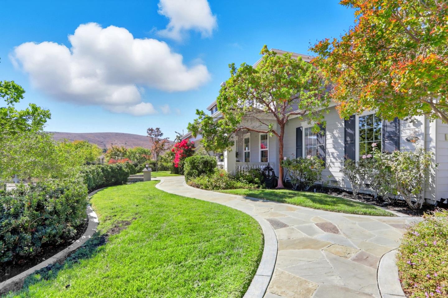 Detail Gallery Image 6 of 90 For 5300 Laurel Canyon Dr, San Jose,  CA 95138 - 5 Beds | 5 Baths