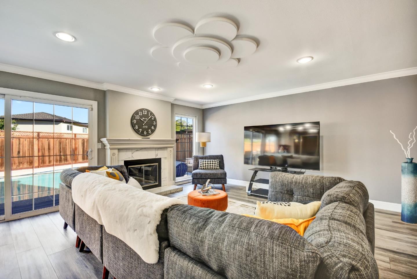 Detail Gallery Image 15 of 33 For 1068 Ondine Ct, San Jose,  CA 95132 - 5 Beds | 2/1 Baths