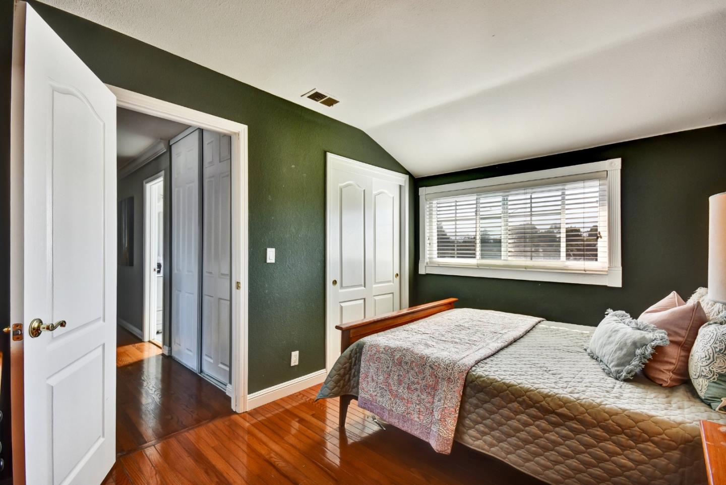 Detail Gallery Image 20 of 33 For 1068 Ondine Ct, San Jose,  CA 95132 - 5 Beds | 2/1 Baths