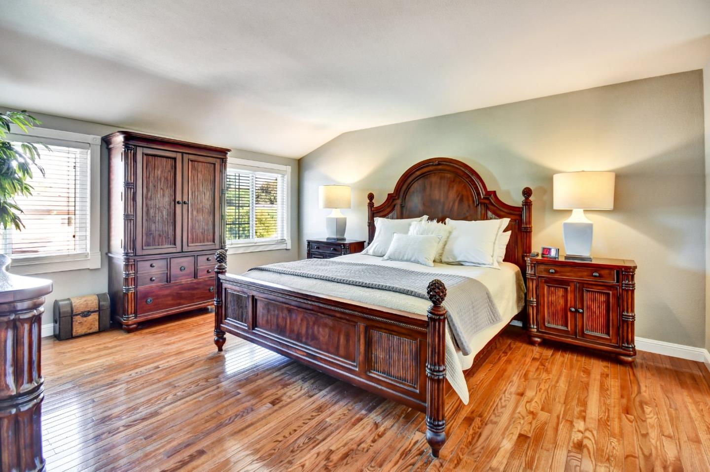 Detail Gallery Image 24 of 33 For 1068 Ondine Ct, San Jose,  CA 95132 - 5 Beds | 2/1 Baths