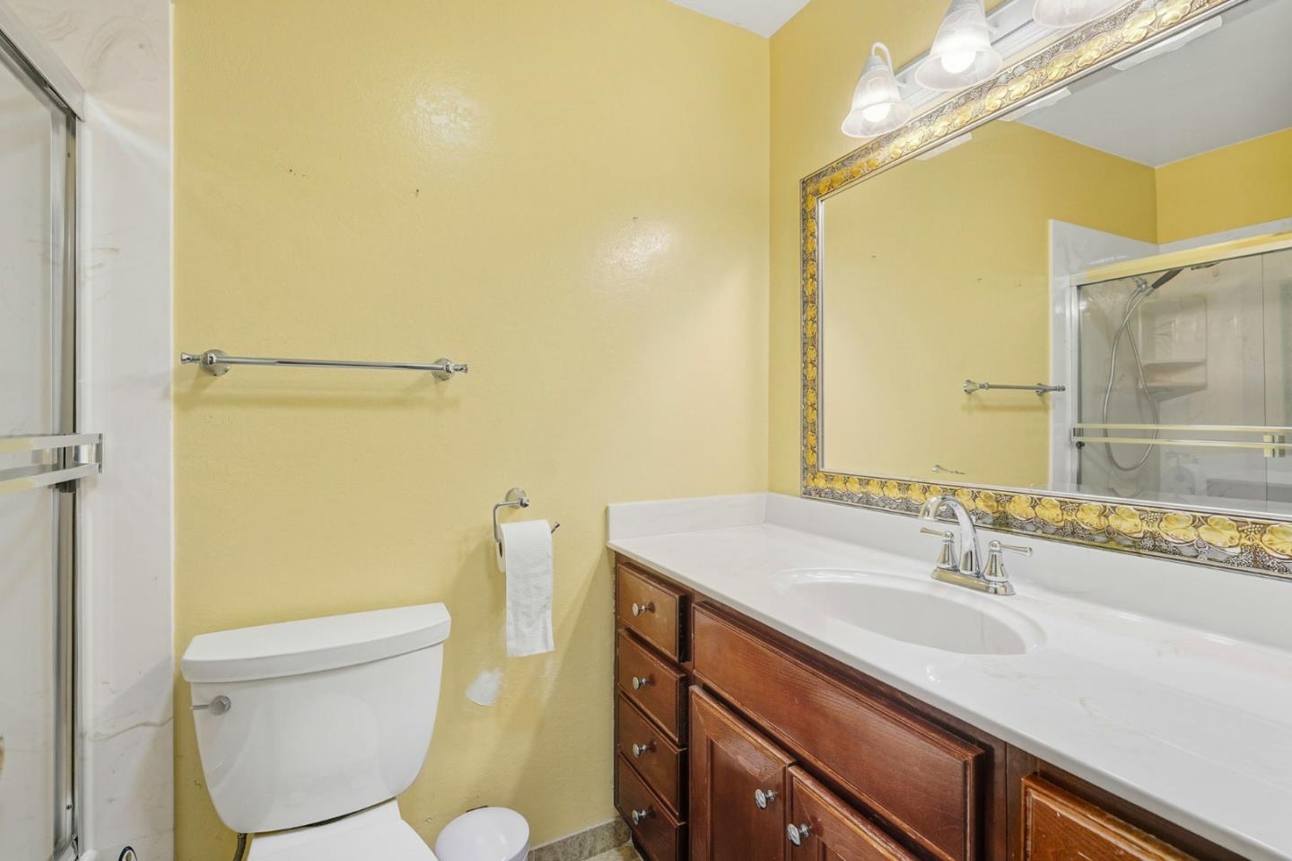 Detail Gallery Image 4 of 17 For 535 Lanyard Dr, Redwood Shores,  CA 94065 - 3 Beds | 2 Baths