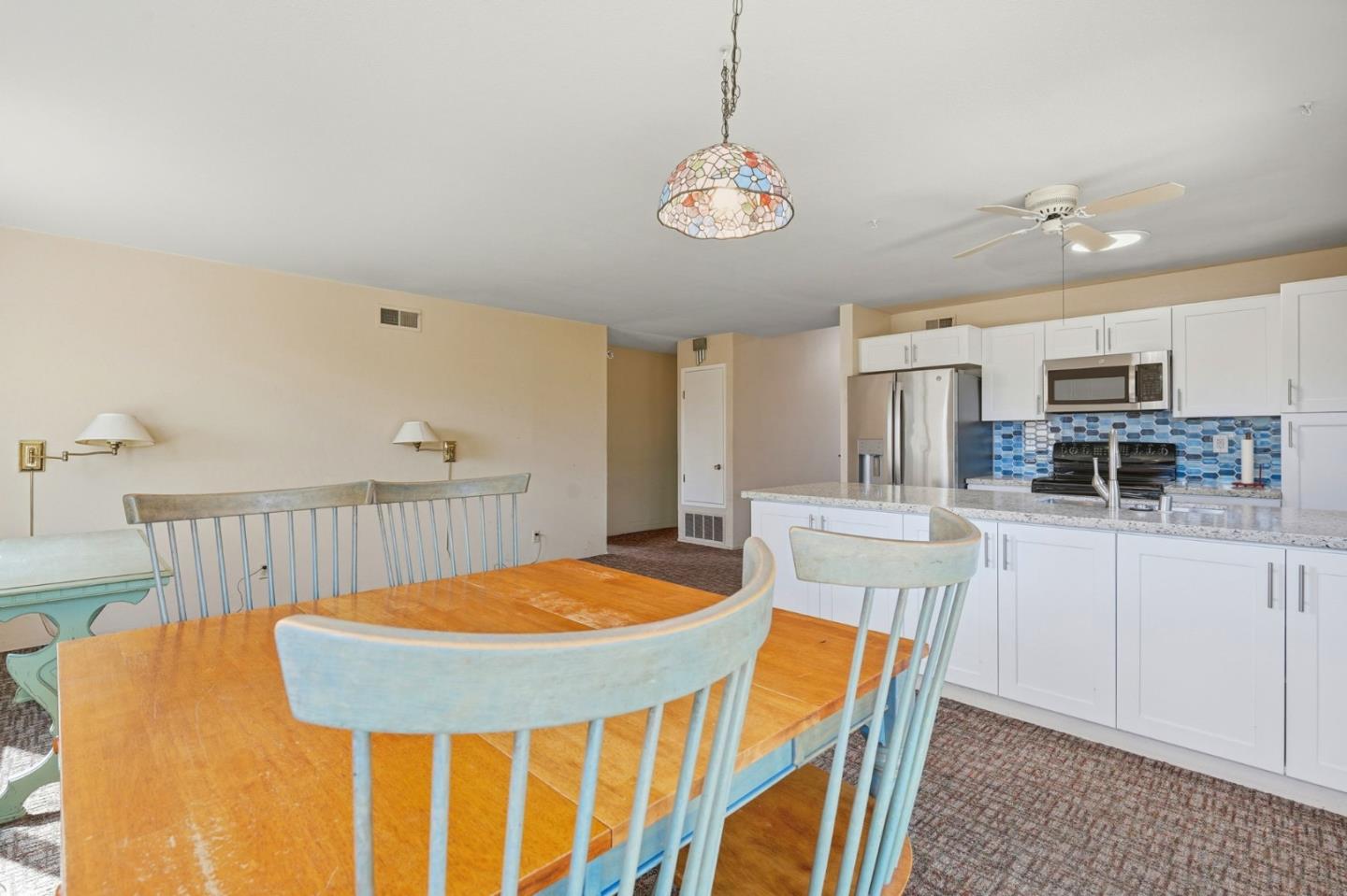 Detail Gallery Image 8 of 17 For 535 Lanyard Dr, Redwood Shores,  CA 94065 - 3 Beds | 2 Baths