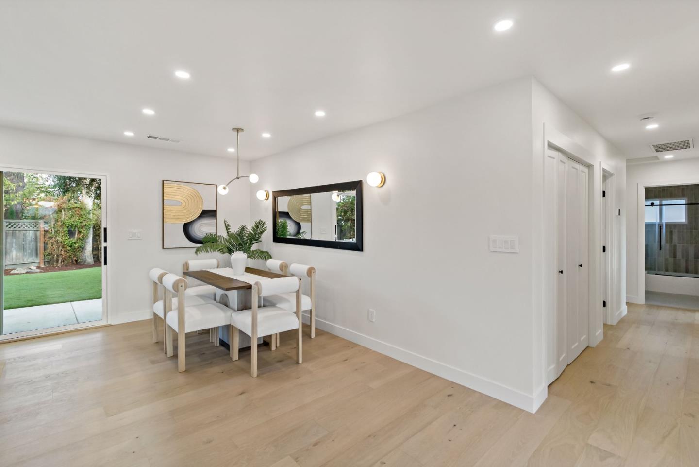 Detail Gallery Image 10 of 74 For 1040 Longfellow Ave, Campbell,  CA 95008 - 5 Beds | 3 Baths