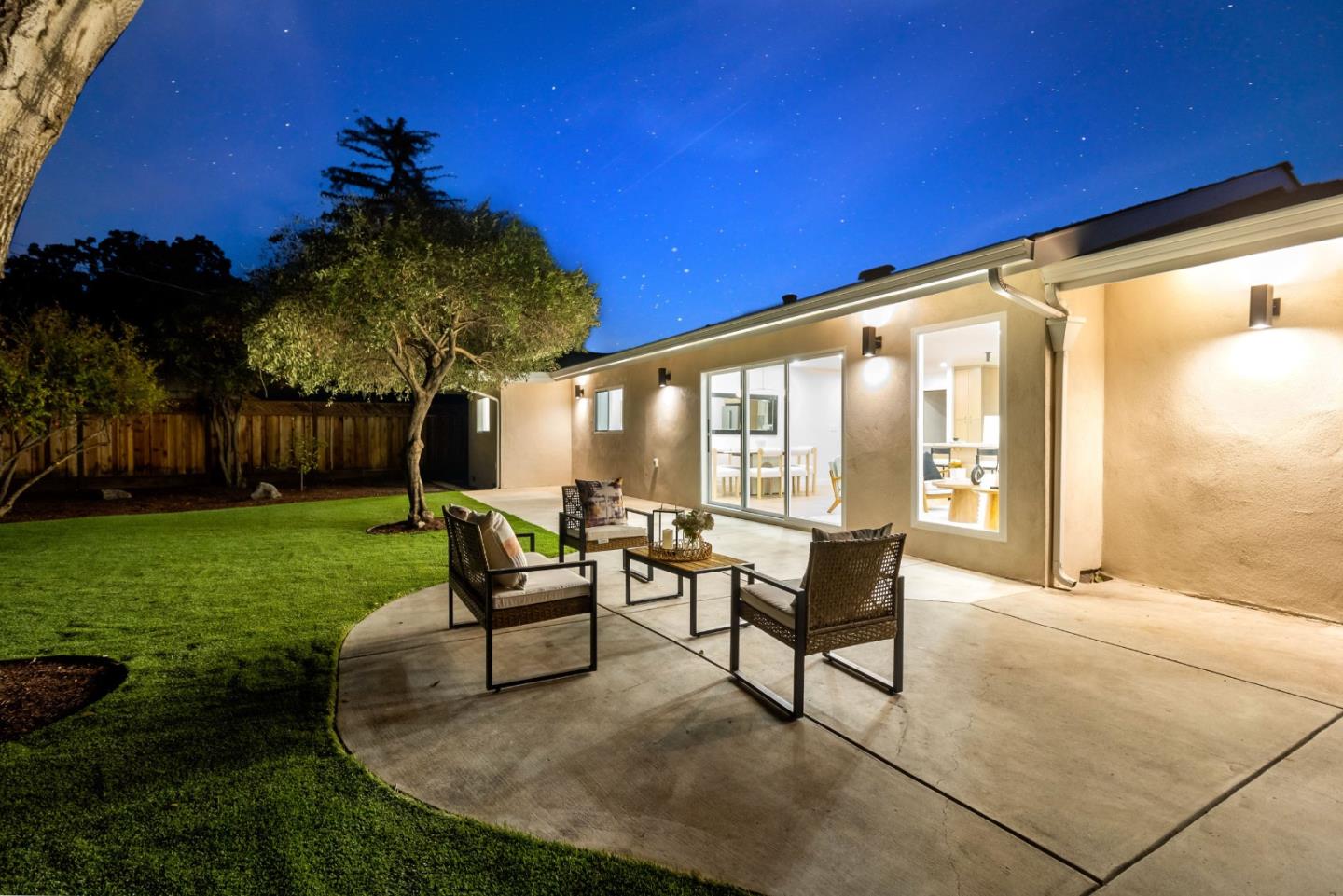 Detail Gallery Image 31 of 74 For 1040 Longfellow Ave, Campbell,  CA 95008 - 5 Beds | 3 Baths