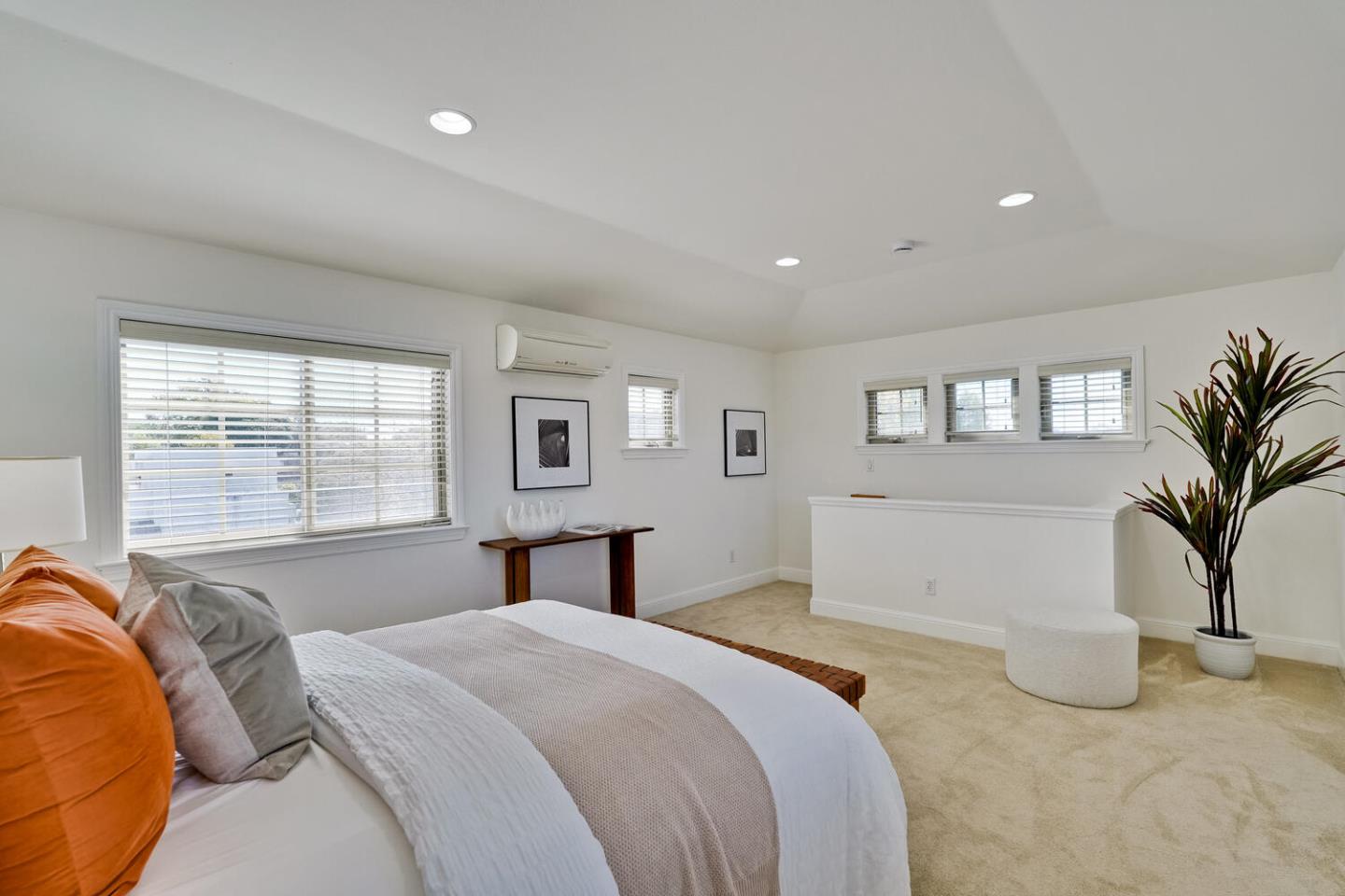 Detail Gallery Image 11 of 20 For 1914 7th St #B,  Berkeley,  CA 94710 - 3 Beds | 1/1 Baths