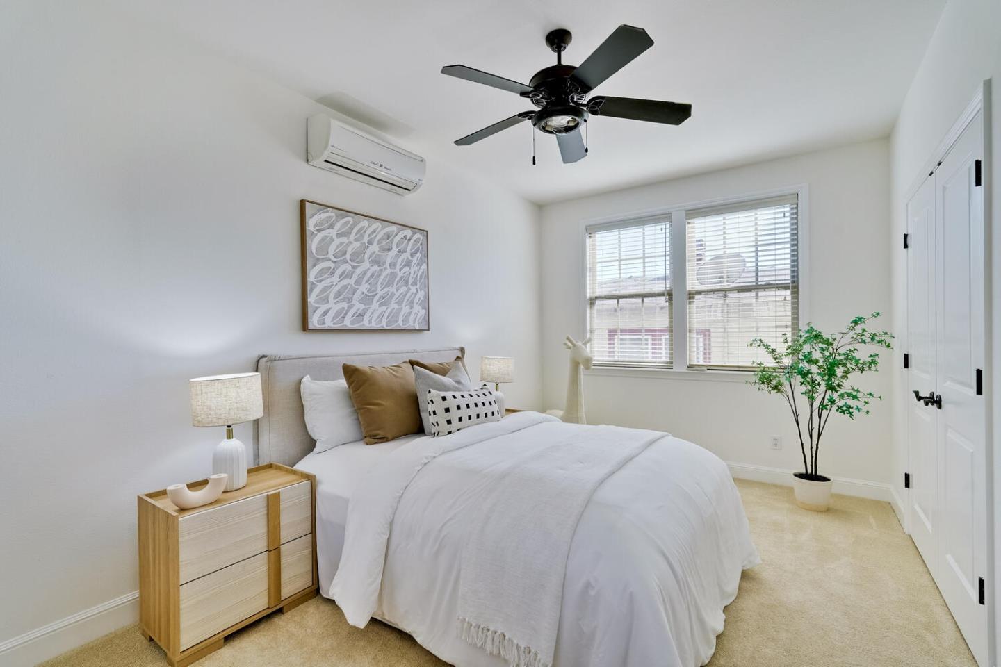 Detail Gallery Image 12 of 20 For 1914 7th St #B,  Berkeley,  CA 94710 - 3 Beds | 1/1 Baths