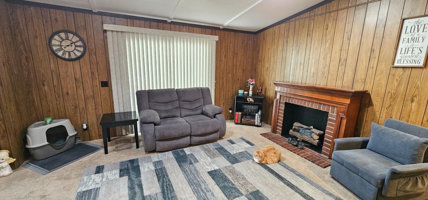 Detail Gallery Image 11 of 33 For 556 Millpond Dr #556,  San Jose,  CA 95125 - 3 Beds | 2 Baths