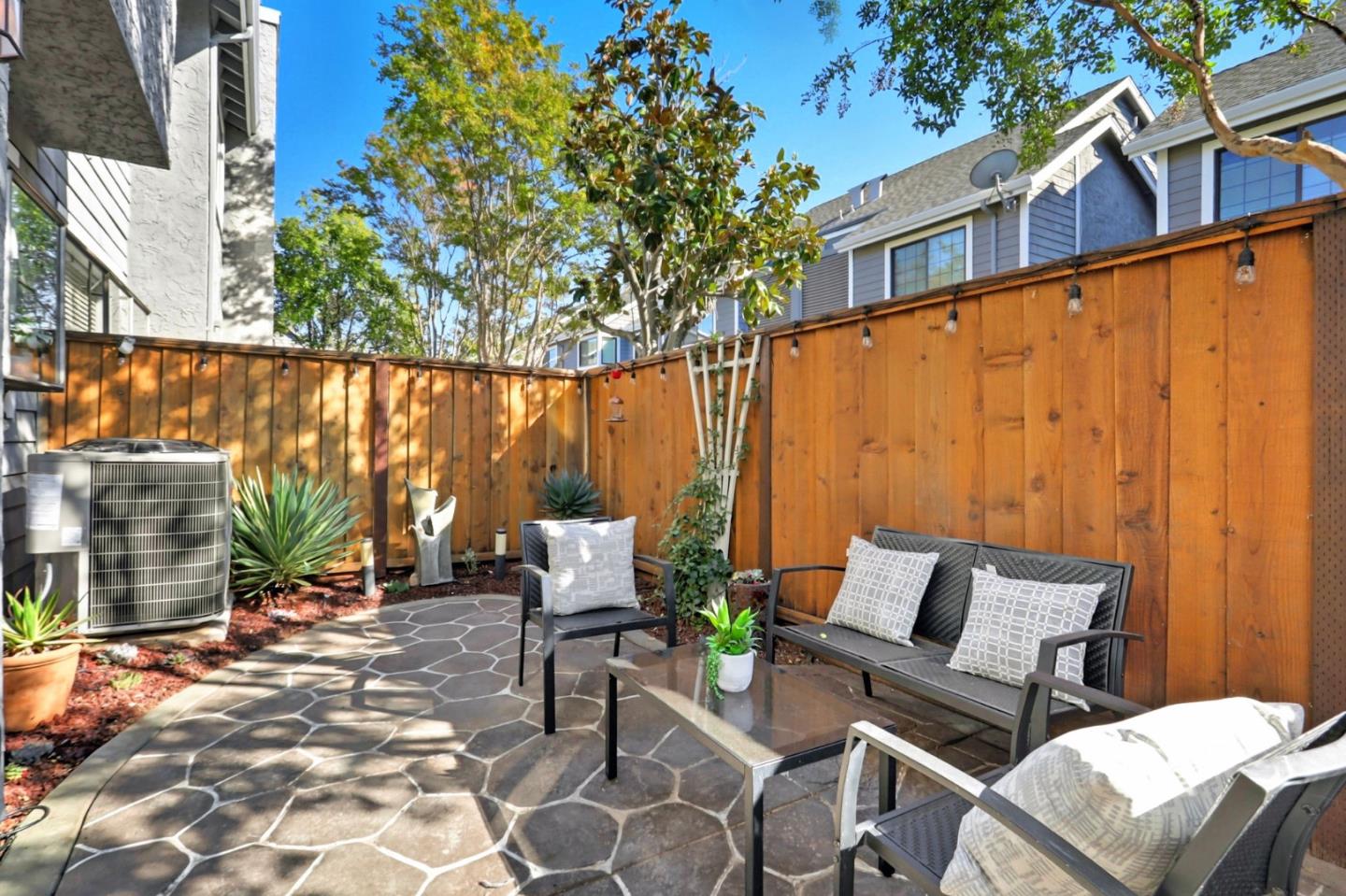 Detail Gallery Image 23 of 26 For 1162 Capri Dr, Campbell,  CA 95008 - 3 Beds | 2/1 Baths