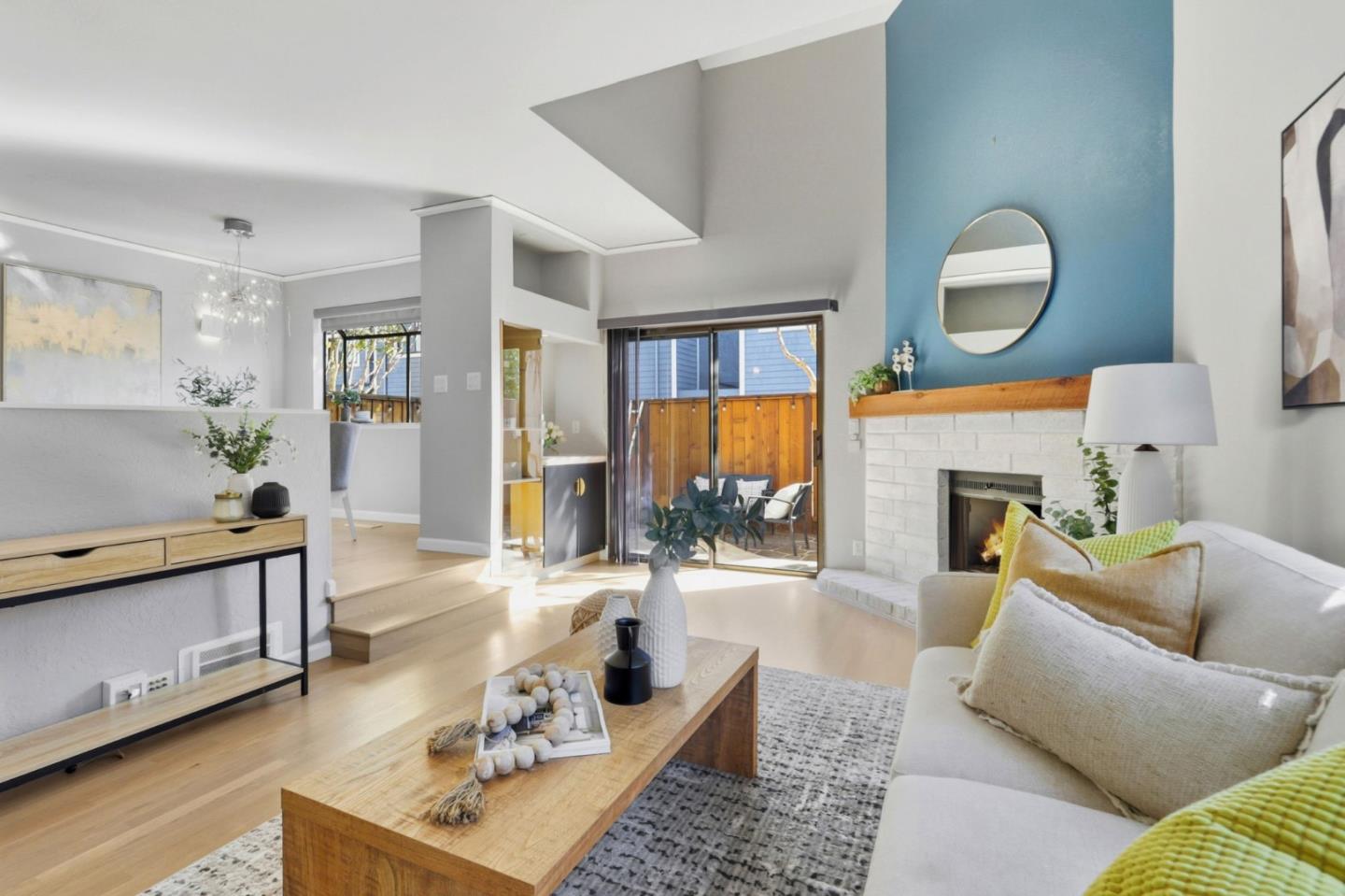 Detail Gallery Image 5 of 26 For 1162 Capri Dr, Campbell,  CA 95008 - 3 Beds | 2/1 Baths