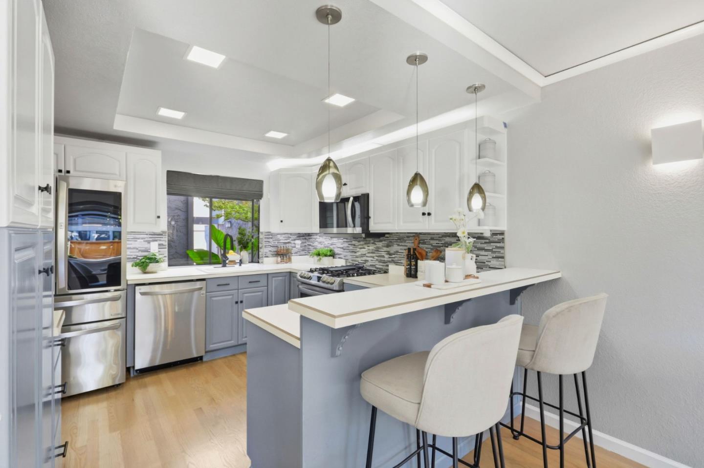 Detail Gallery Image 8 of 26 For 1162 Capri Dr, Campbell,  CA 95008 - 3 Beds | 2/1 Baths