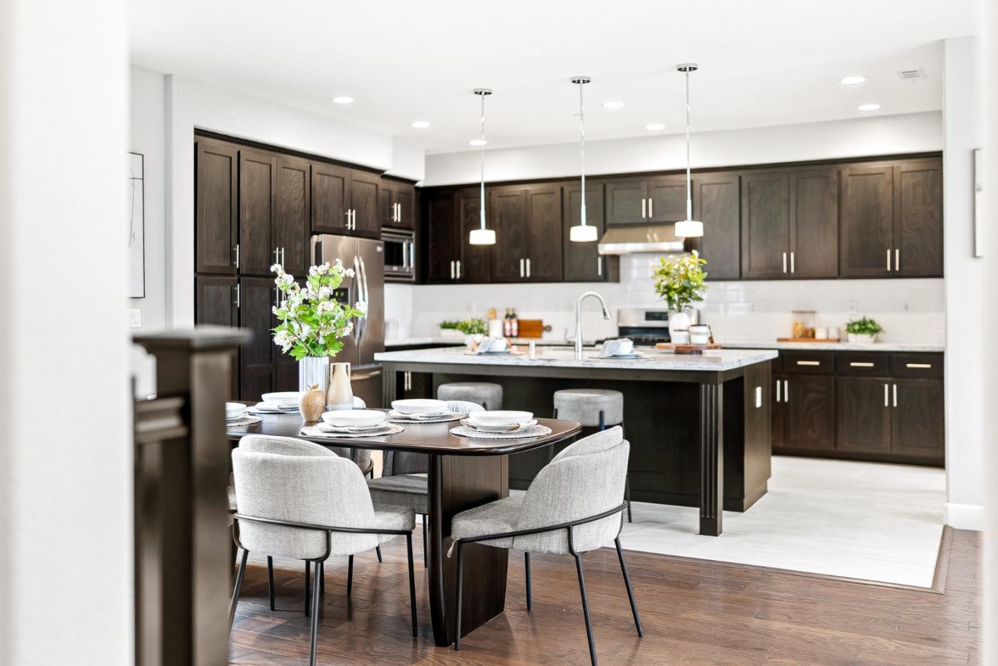 Detail Gallery Image 6 of 38 For 146 Incense Ter, Sunnyvale,  CA 94086 - 3 Beds | 3/1 Baths