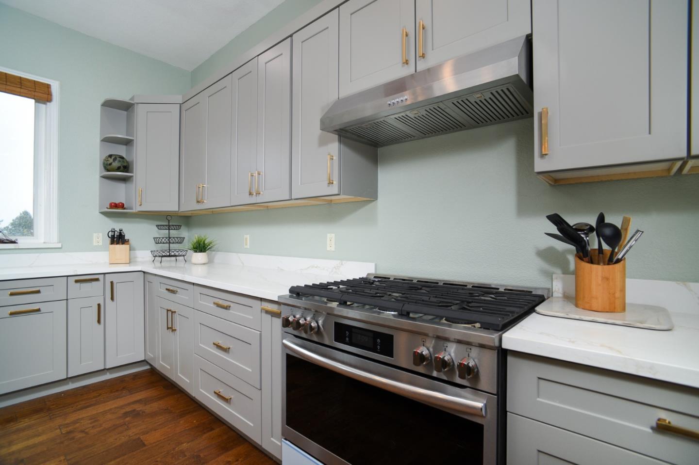 Detail Gallery Image 13 of 60 For 2800 Poppytree Ln, Georgetown,  CA 95634 - 3 Beds | 4 Baths