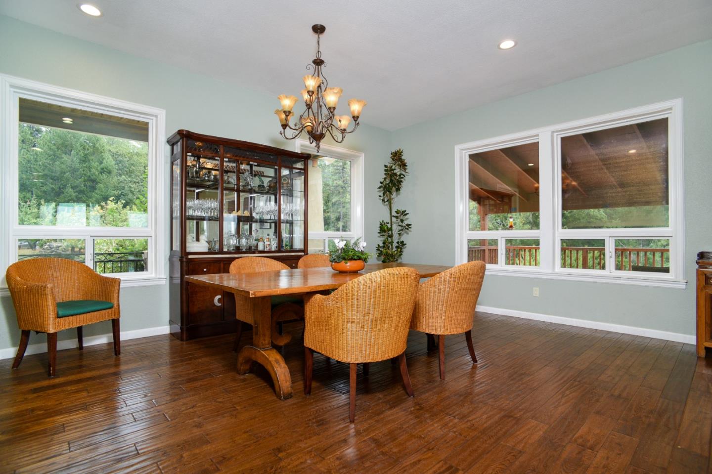 Detail Gallery Image 14 of 60 For 2800 Poppytree Ln, Georgetown,  CA 95634 - 3 Beds | 4 Baths