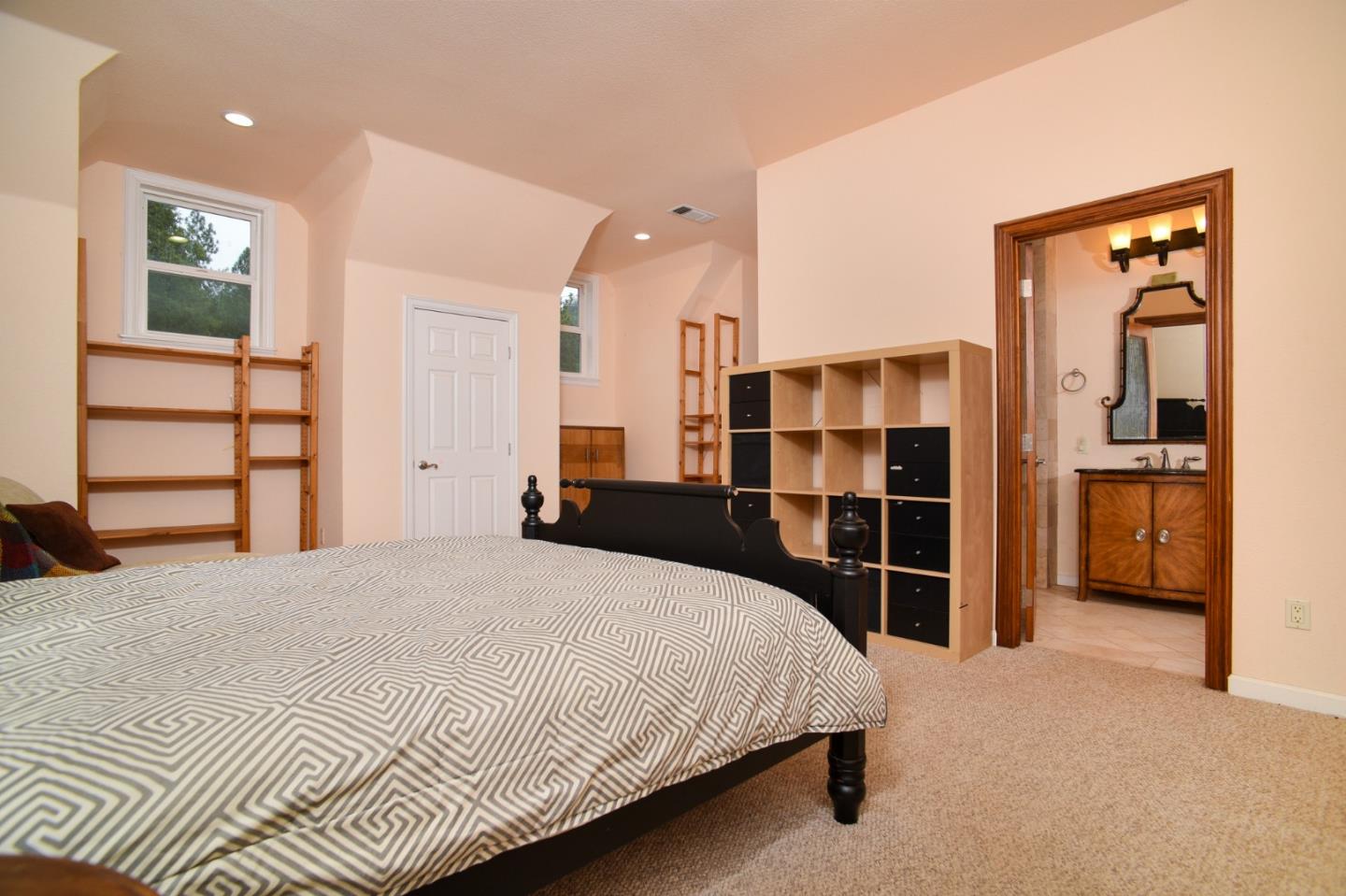 Detail Gallery Image 18 of 60 For 2800 Poppytree Ln, Georgetown,  CA 95634 - 3 Beds | 4 Baths