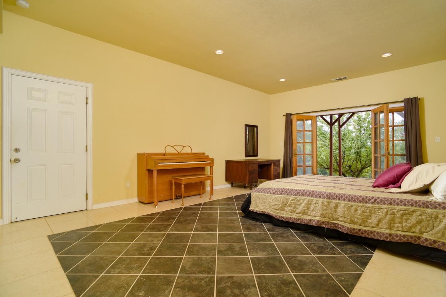 Detail Gallery Image 24 of 60 For 2800 Poppytree Ln, Georgetown,  CA 95634 - 3 Beds | 4 Baths