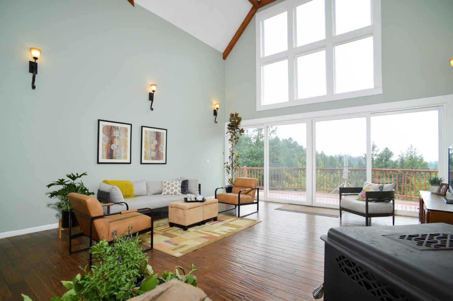 Detail Gallery Image 5 of 60 For 2800 Poppytree Ln, Georgetown,  CA 95634 - 3 Beds | 4 Baths