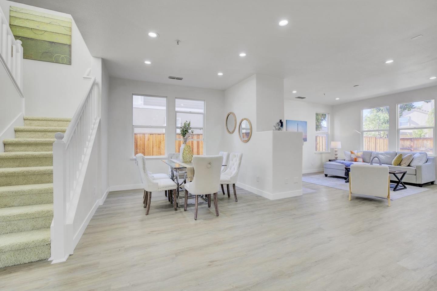 Detail Gallery Image 10 of 39 For 147 Wexford St, Brentwood,  CA 94513 - 5 Beds | 3 Baths