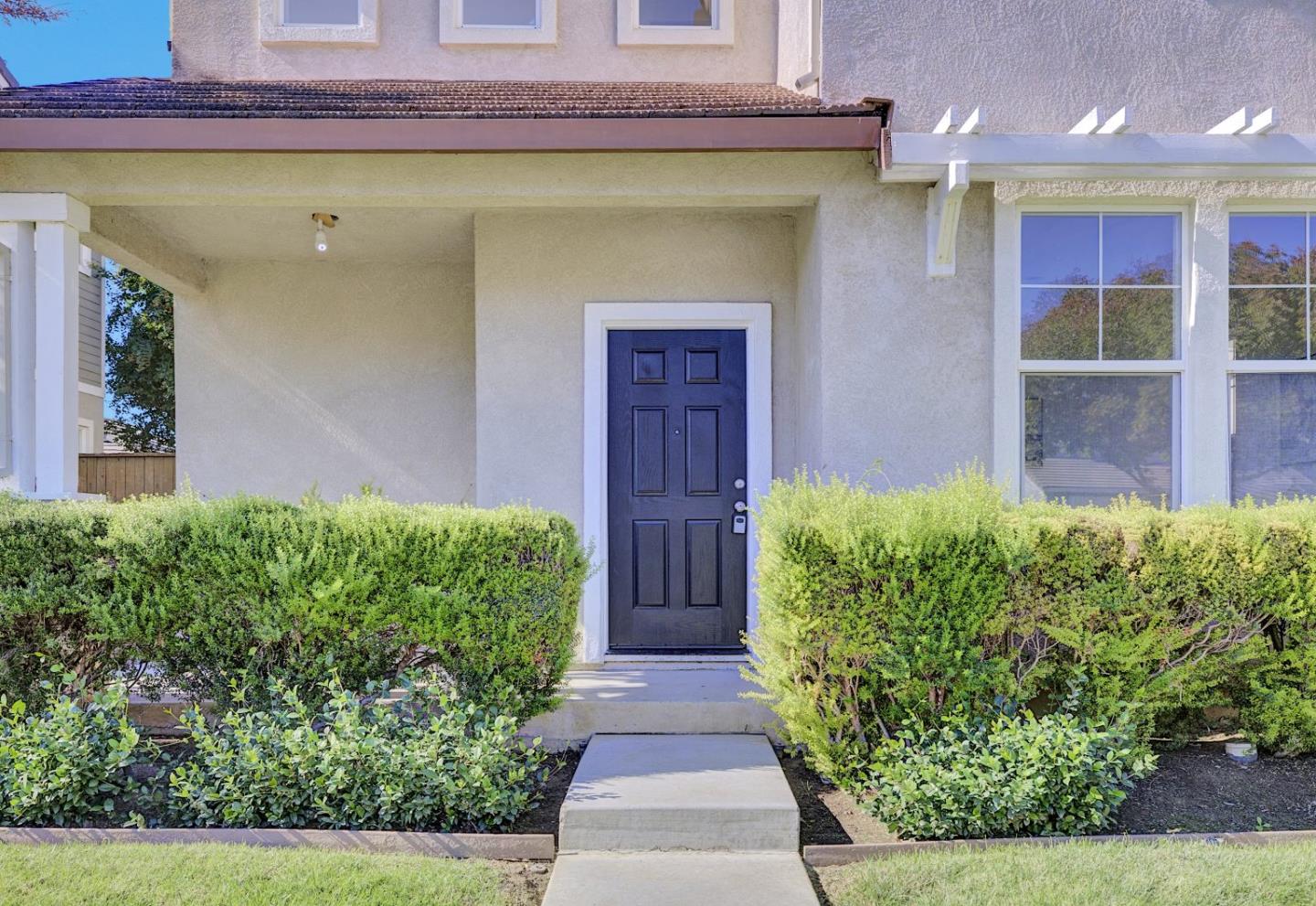 Detail Gallery Image 4 of 39 For 147 Wexford St, Brentwood,  CA 94513 - 5 Beds | 3 Baths