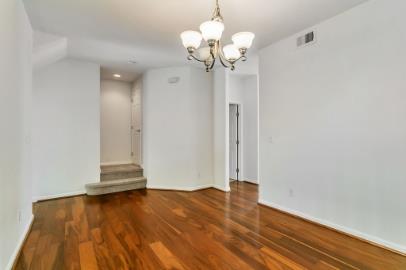 Detail Gallery Image 6 of 38 For 2743 Corde Terra Cir, San Jose,  CA 95111 - 3 Beds | 2/1 Baths