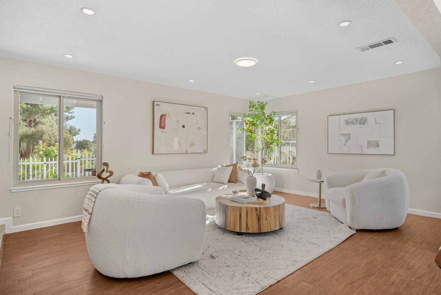 Detail Gallery Image 8 of 46 For 2837 Mantis Dr, San Jose,  CA 95148 - 4 Beds | 2/1 Baths