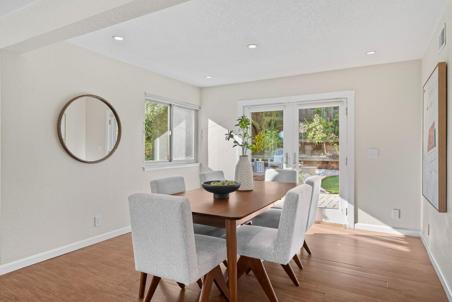 Detail Gallery Image 9 of 46 For 2837 Mantis Dr, San Jose,  CA 95148 - 4 Beds | 2/1 Baths