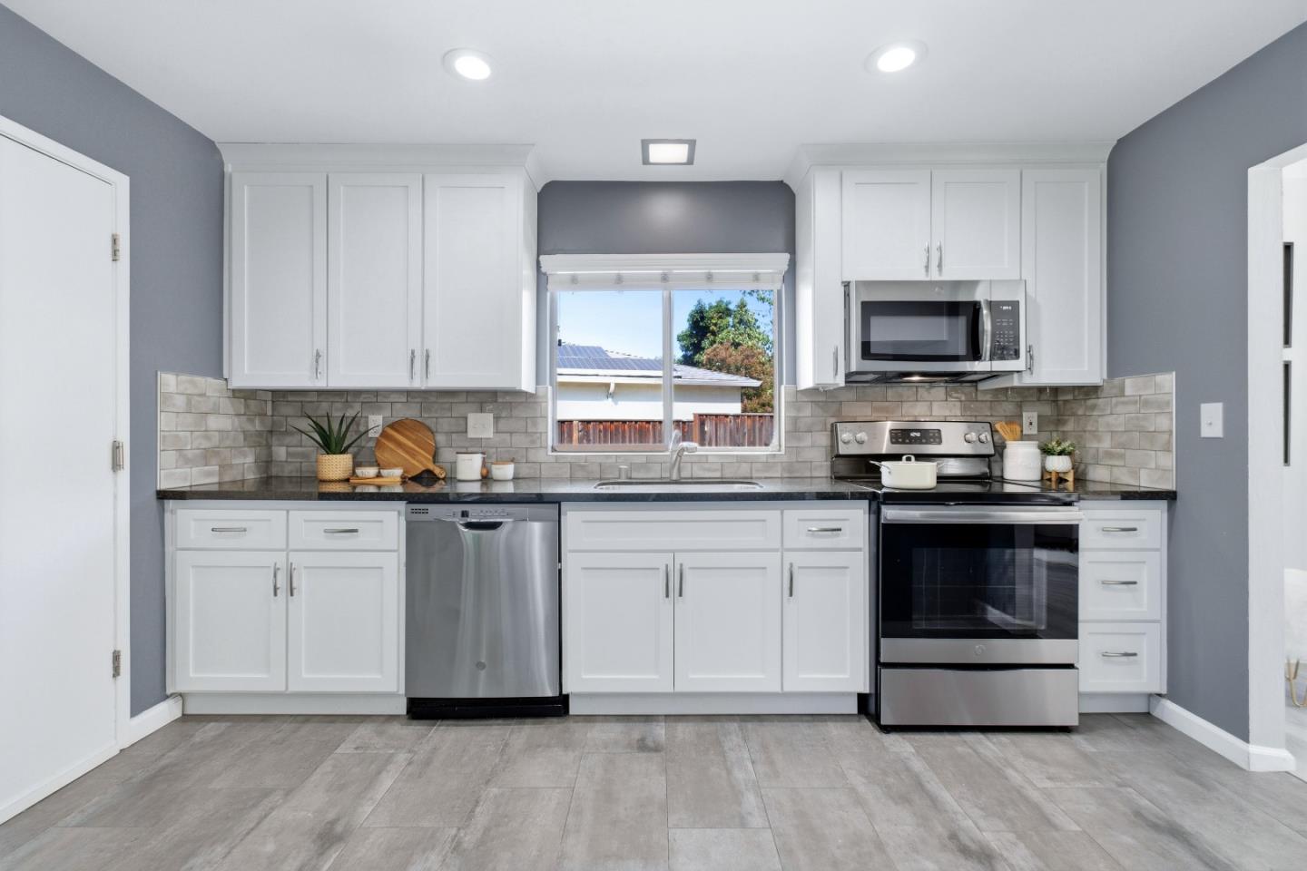 Detail Gallery Image 23 of 52 For 1756 Valhalla Ct, San Jose,  CA 95132 - 3 Beds | 2 Baths