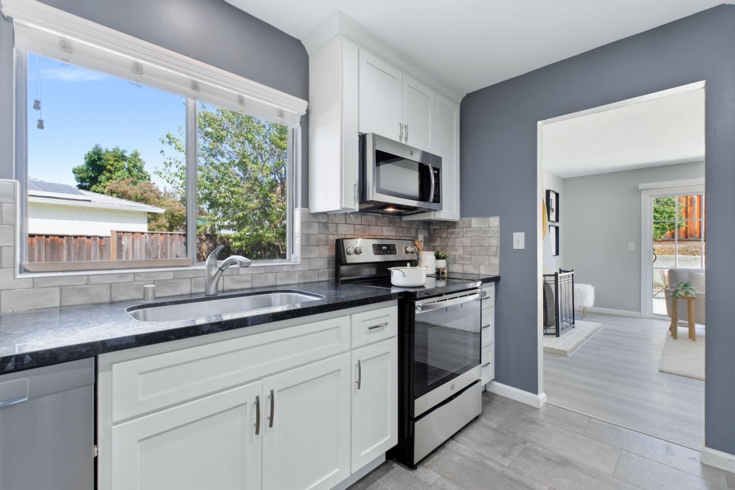 Detail Gallery Image 9 of 52 For 1756 Valhalla Ct, San Jose,  CA 95132 - 3 Beds | 2 Baths