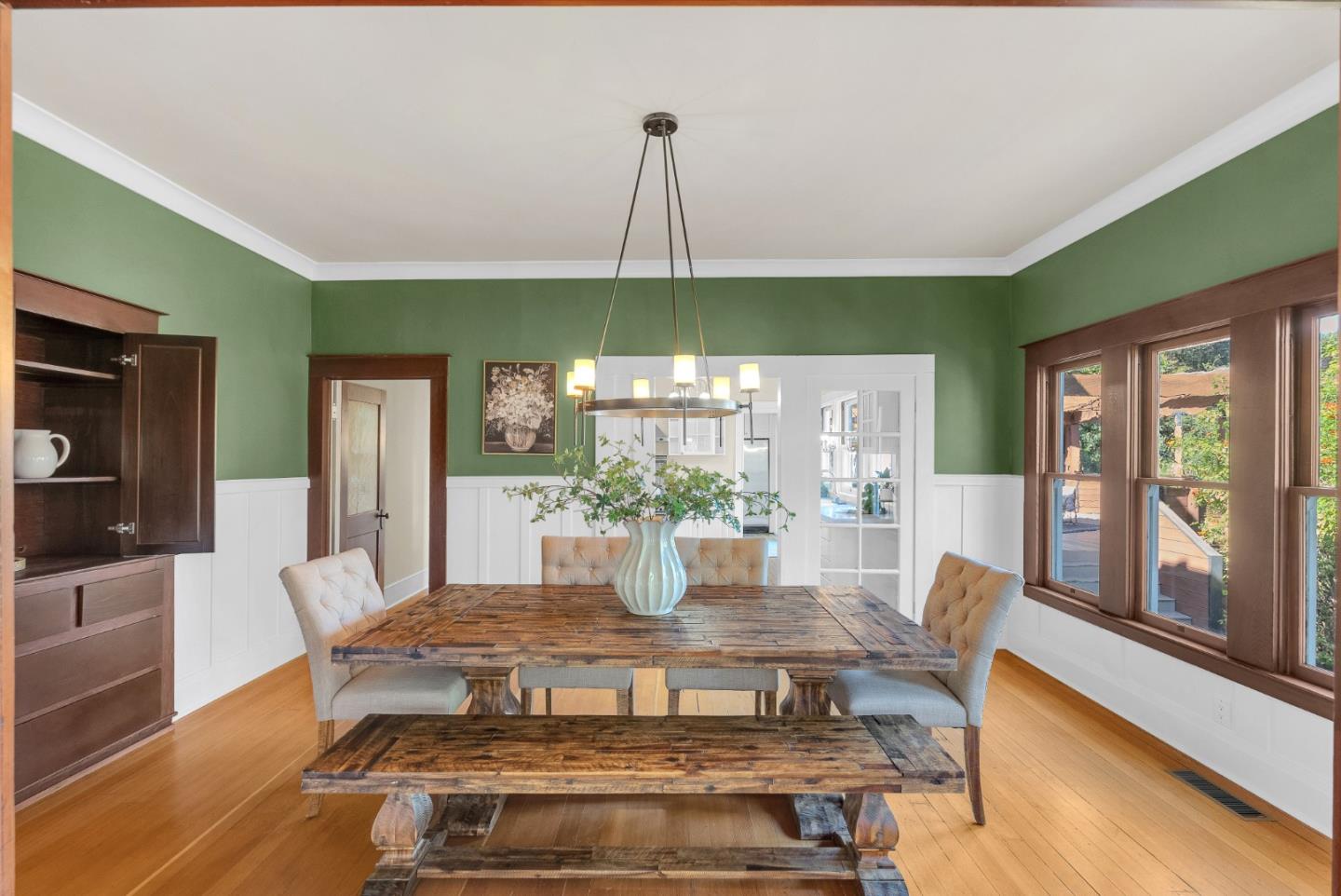 Detail Gallery Image 15 of 56 For 85 W 5th St, Morgan Hill,  CA 95037 - 4 Beds | 4 Baths