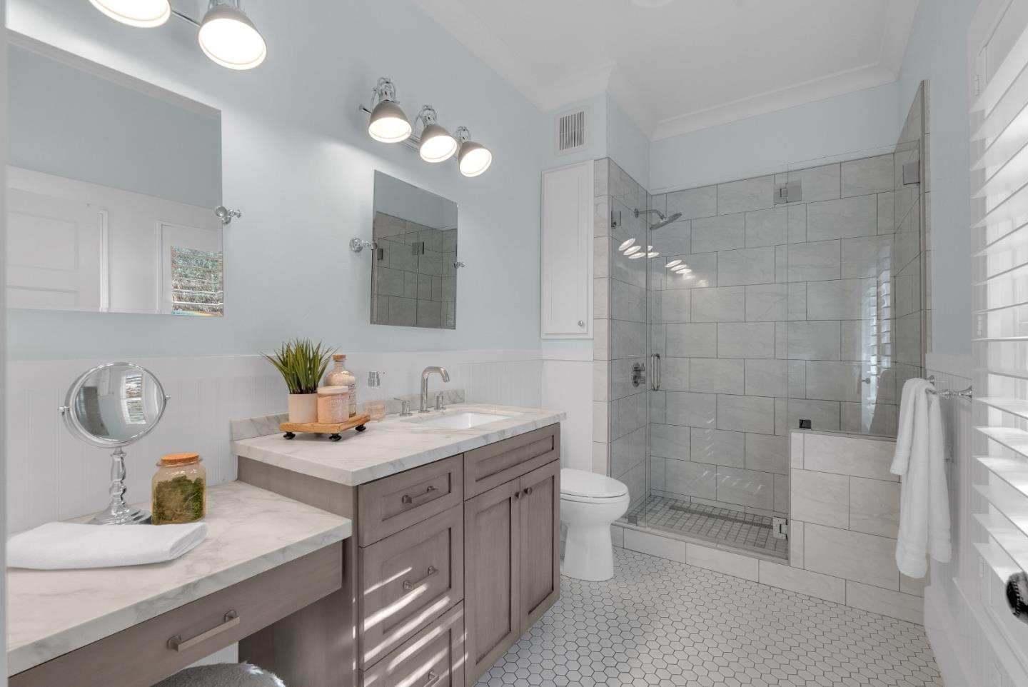 Detail Gallery Image 21 of 56 For 85 W 5th St, Morgan Hill,  CA 95037 - 4 Beds | 4 Baths