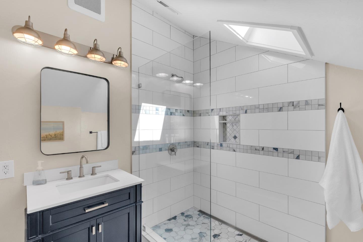 Detail Gallery Image 29 of 56 For 85 W 5th St, Morgan Hill,  CA 95037 - 4 Beds | 4 Baths