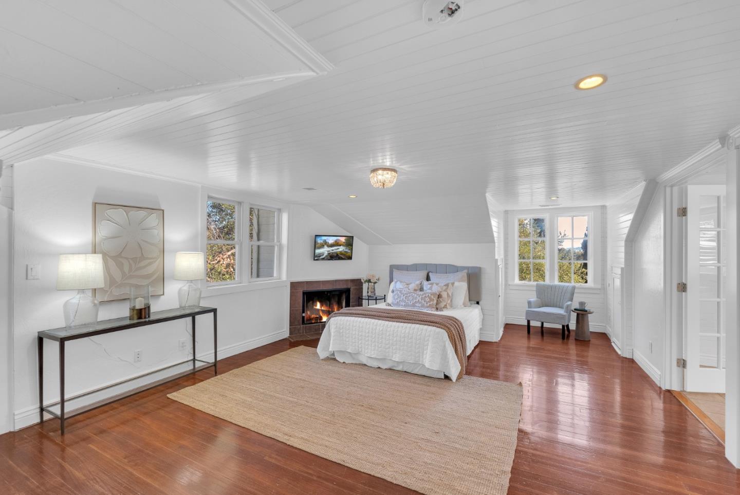 Detail Gallery Image 32 of 56 For 85 W 5th St, Morgan Hill,  CA 95037 - 4 Beds | 4 Baths