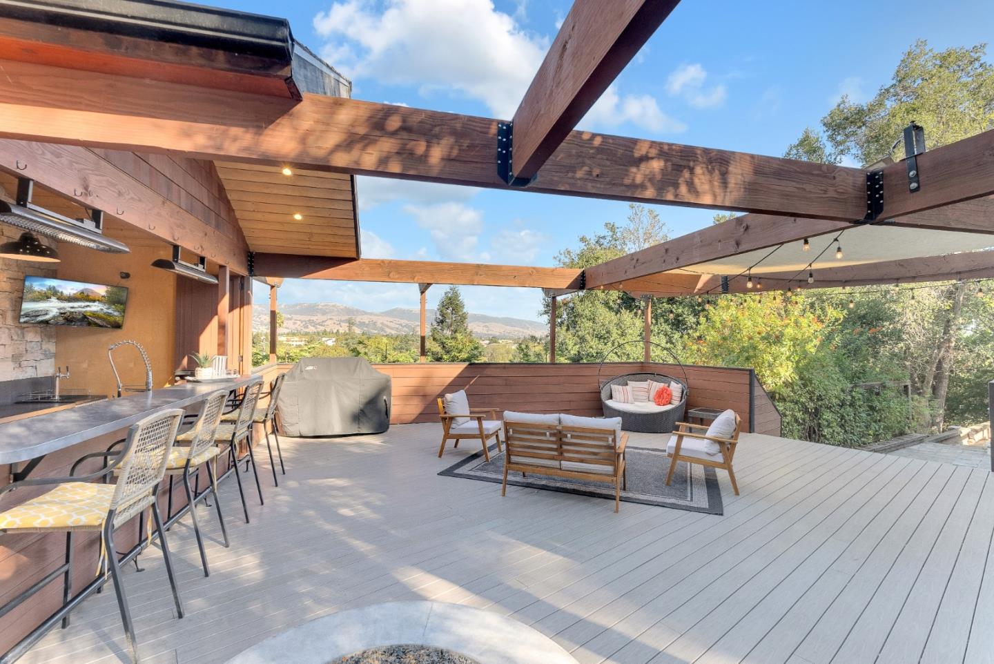 Detail Gallery Image 41 of 56 For 85 W 5th St, Morgan Hill,  CA 95037 - 4 Beds | 4 Baths