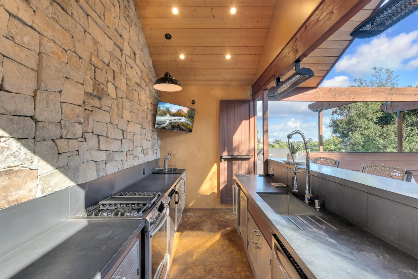 Detail Gallery Image 46 of 56 For 85 W 5th St, Morgan Hill,  CA 95037 - 4 Beds | 4 Baths