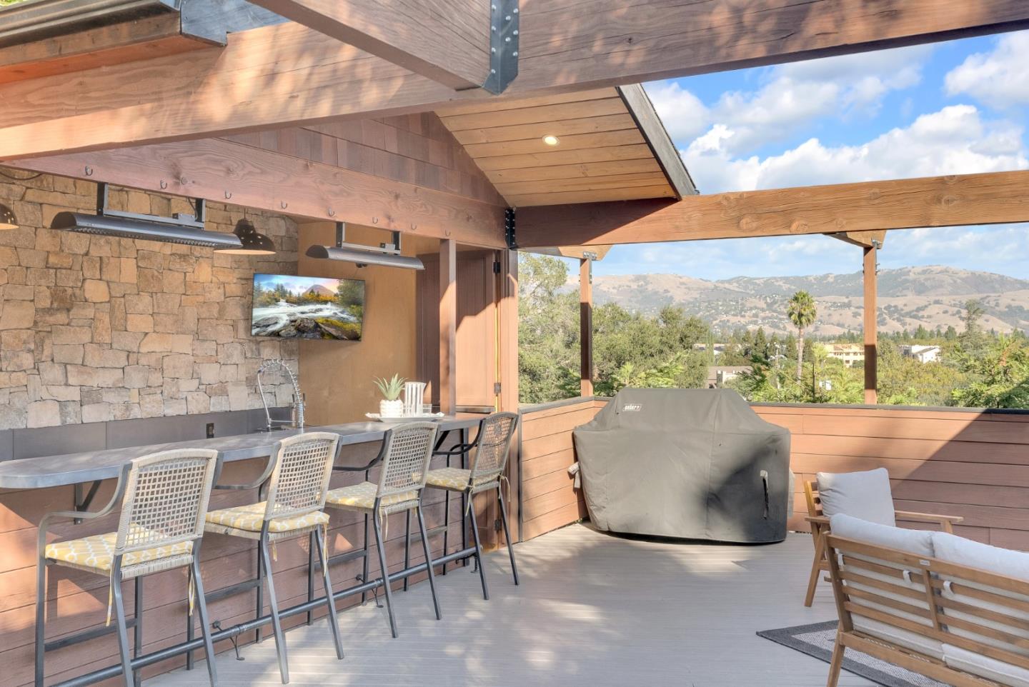 Detail Gallery Image 48 of 56 For 85 W 5th St, Morgan Hill,  CA 95037 - 4 Beds | 4 Baths