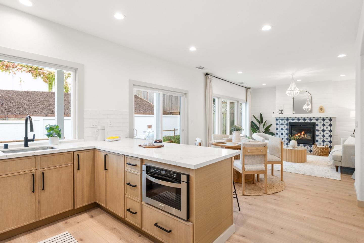 Detail Gallery Image 16 of 59 For 26 Driftwood Ct, Pacifica,  CA 94044 - 4 Beds | 2/1 Baths