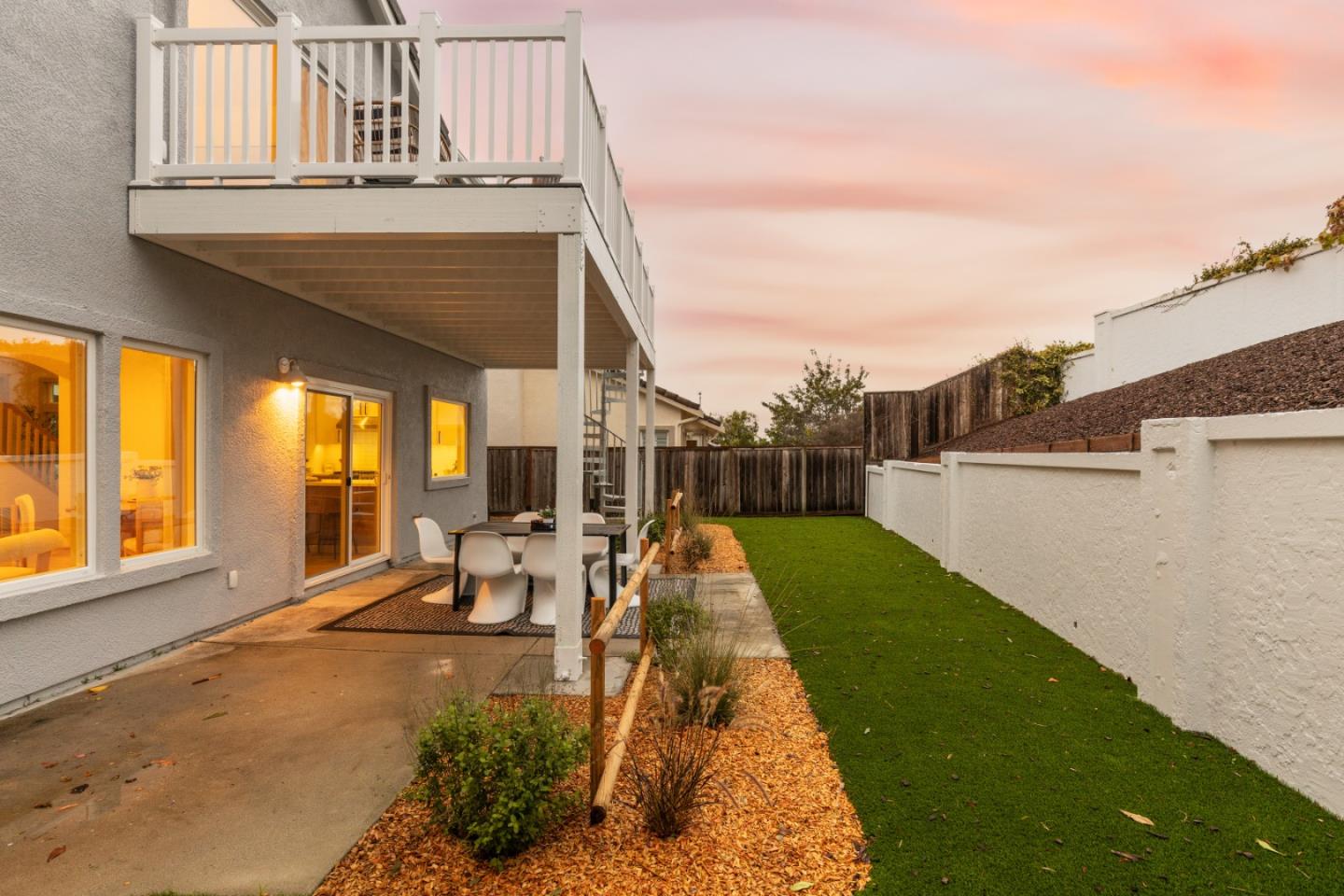 Detail Gallery Image 50 of 59 For 26 Driftwood Ct, Pacifica,  CA 94044 - 4 Beds | 2/1 Baths