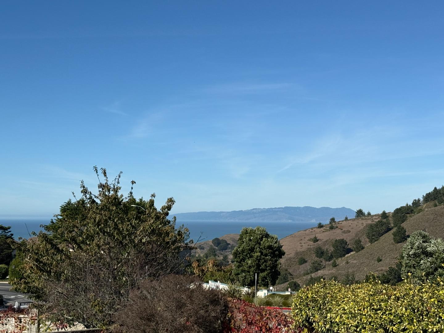 Detail Gallery Image 53 of 59 For 26 Driftwood Ct, Pacifica,  CA 94044 - 4 Beds | 2/1 Baths