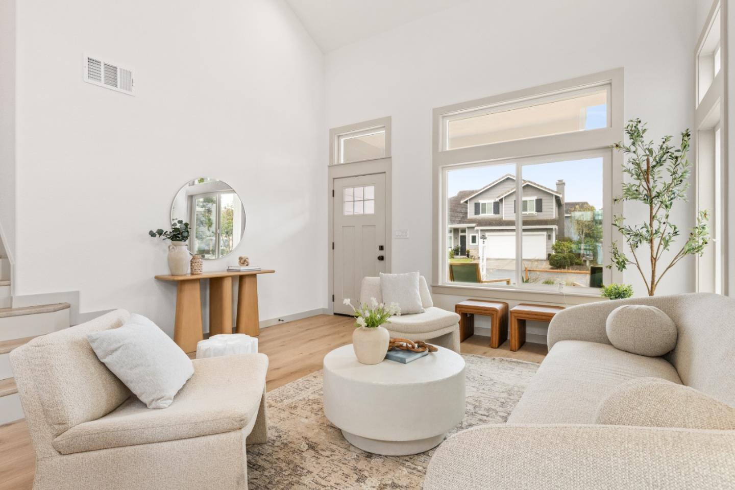 Detail Gallery Image 7 of 59 For 26 Driftwood Ct, Pacifica,  CA 94044 - 4 Beds | 2/1 Baths