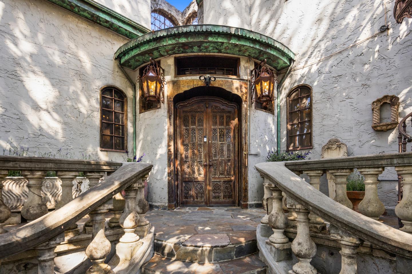 Detail Gallery Image 2 of 43 For 1300 Paloma Ave, Burlingame,  CA 94010 - 3 Beds | 2/1 Baths