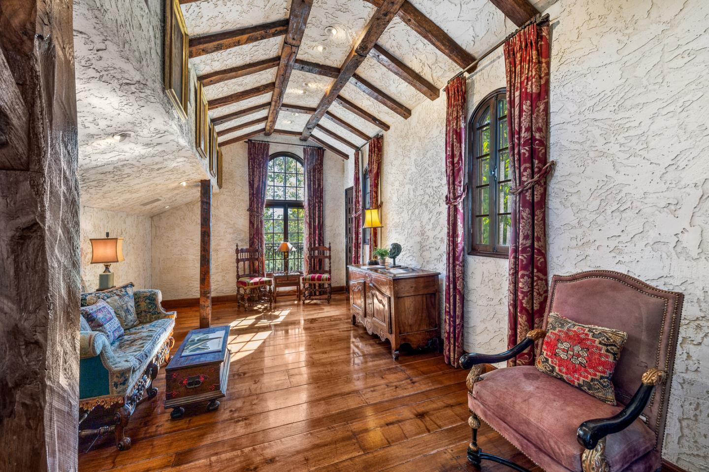 Detail Gallery Image 23 of 43 For 1300 Paloma Ave, Burlingame,  CA 94010 - 3 Beds | 2/1 Baths