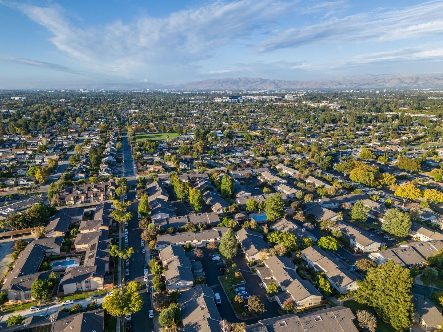 Detail Gallery Image 26 of 26 For 1375 Pinehurst Sq, San Jose,  CA 95117 - 2 Beds | 2 Baths