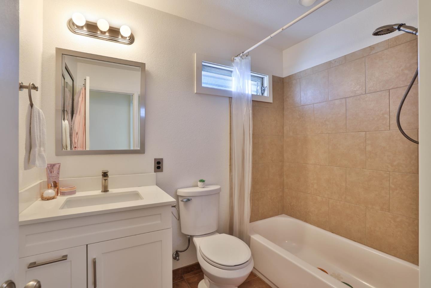 Detail Gallery Image 23 of 45 For 3123 Huntington Ct, Castro Valley,  CA 94546 - 3 Beds | 2 Baths