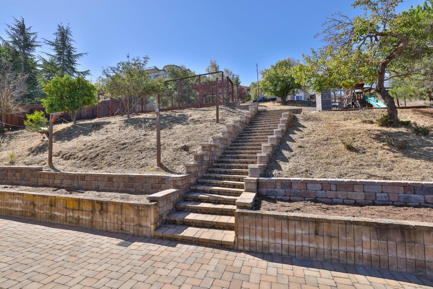 Detail Gallery Image 35 of 45 For 3123 Huntington Ct, Castro Valley,  CA 94546 - 3 Beds | 2 Baths