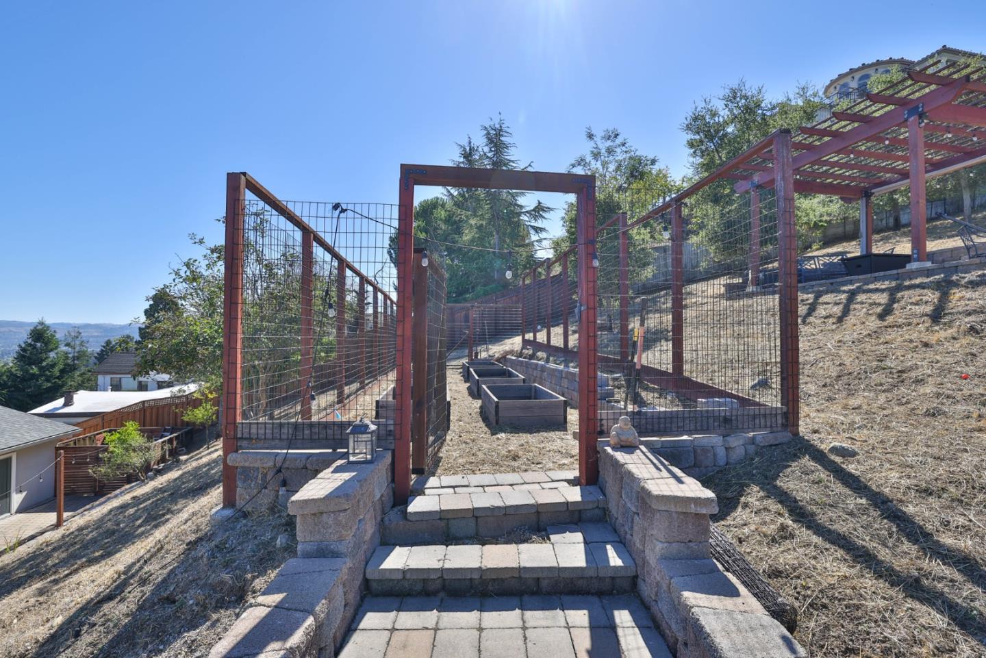 Detail Gallery Image 38 of 45 For 3123 Huntington Ct, Castro Valley,  CA 94546 - 3 Beds | 2 Baths