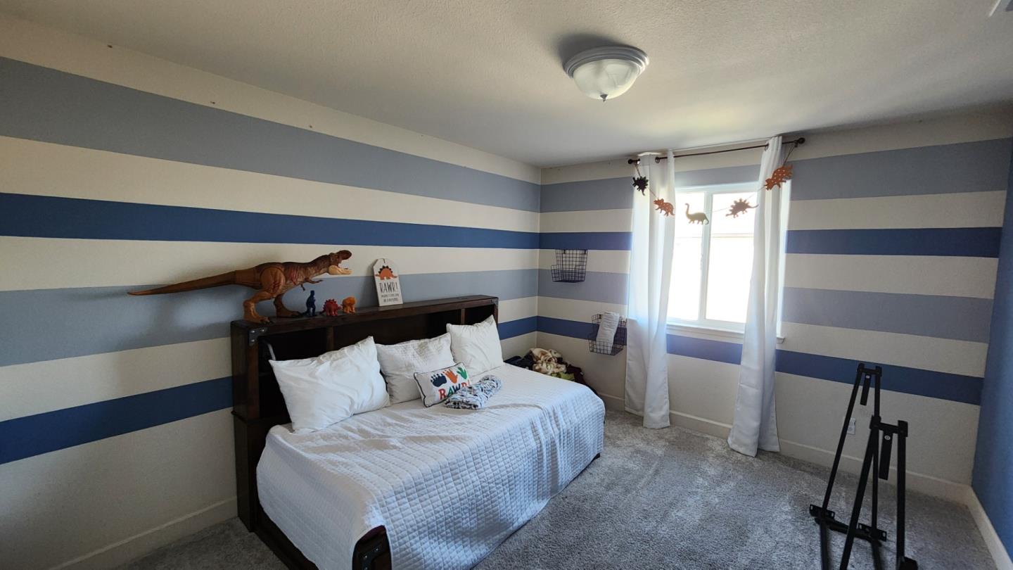 Detail Gallery Image 14 of 28 For 1280 Palermo Dr, Salinas,  CA 93905 - 4 Beds | 2/1 Baths