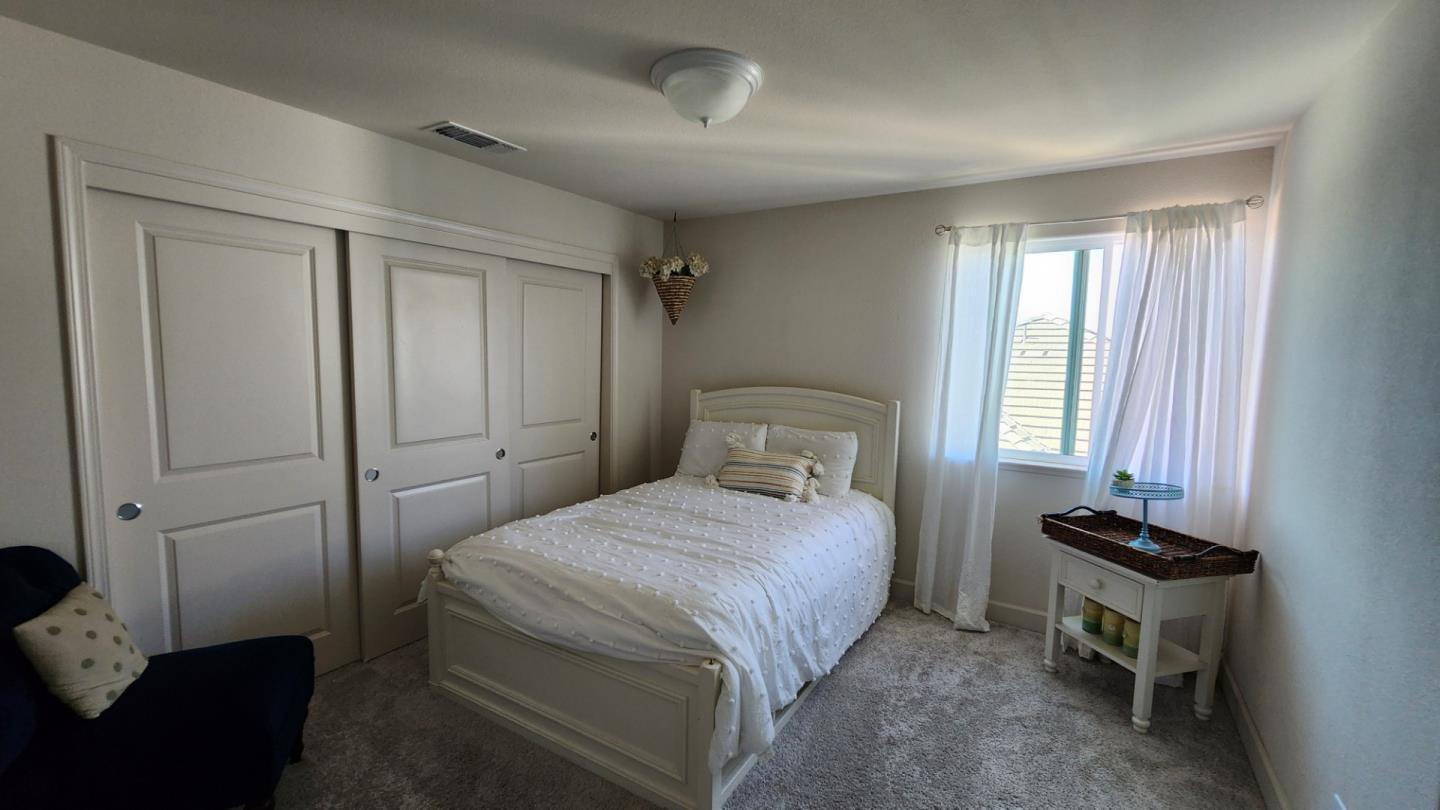 Detail Gallery Image 16 of 28 For 1280 Palermo Dr, Salinas,  CA 93905 - 4 Beds | 2/1 Baths